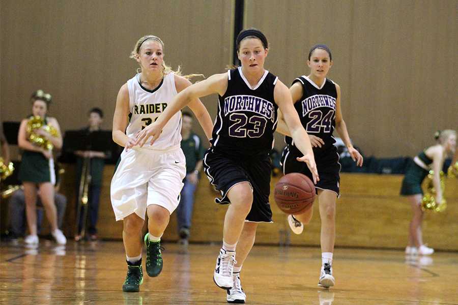 Girls basketball team faces loss to Shawnee Mission South in first game of the season