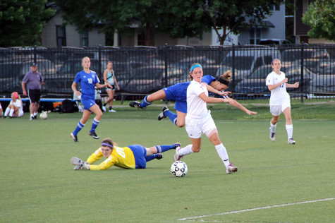 Girls soccer defeats Washburn Rural in state semifinals