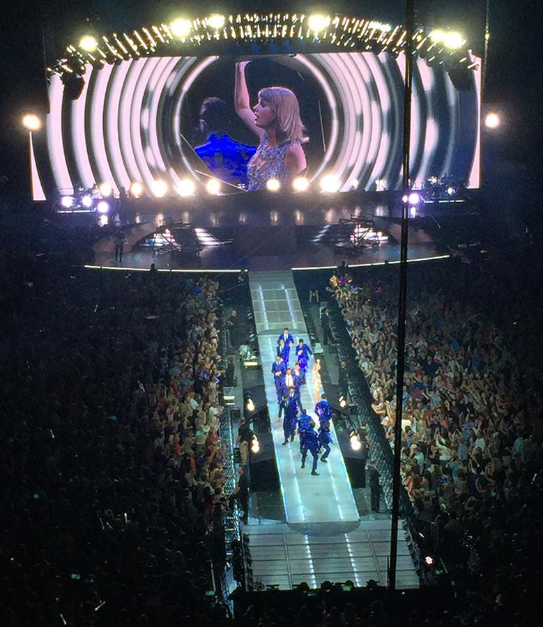 Swift performs Sept. 21 in front of the crowd at Kansas Citys sold out Sprint Center.