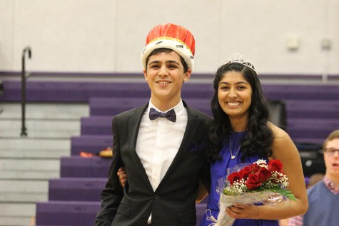 Boys varsity basketball wins Sweetheart game against BVW