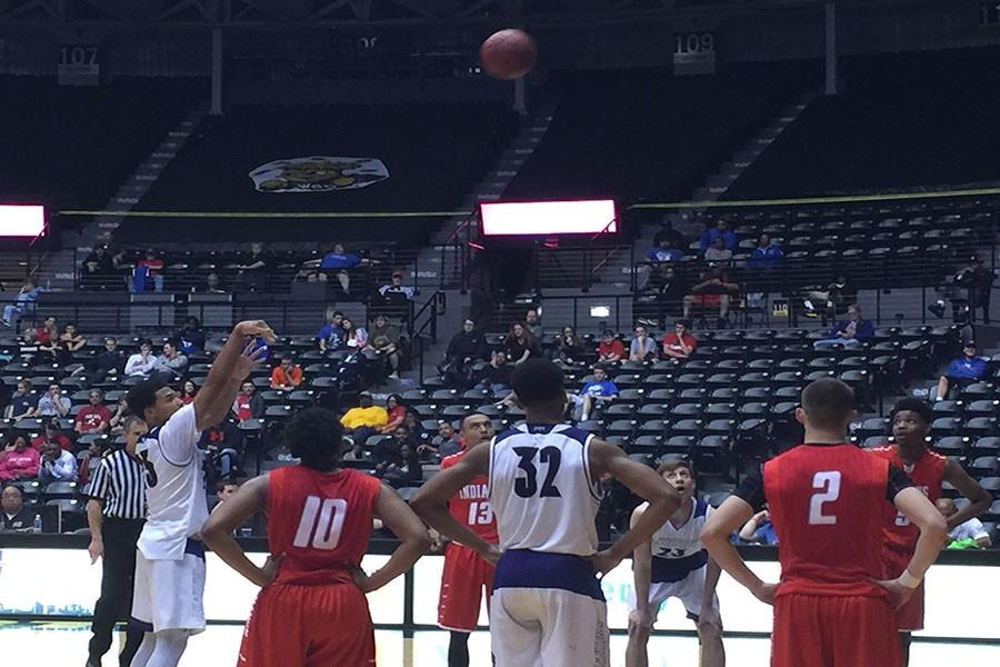 Boys basketball defeated by SMN in state semifinal game
