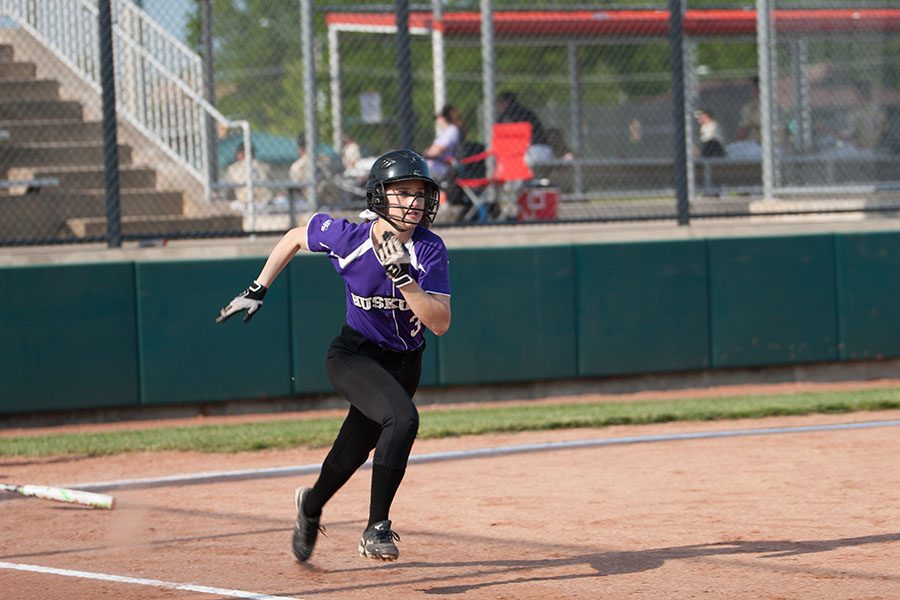 Softball defeated by Aquinas in double header