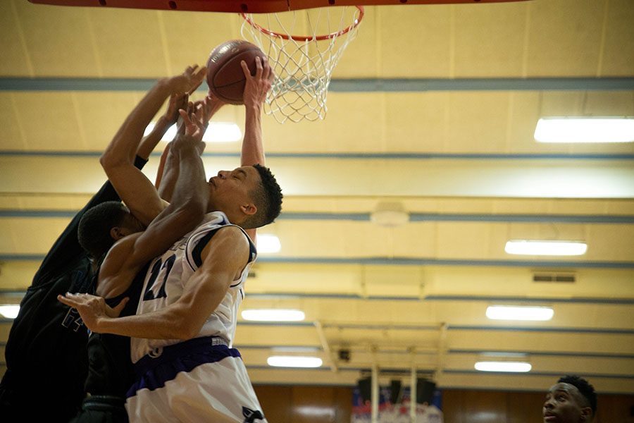 BVNW upsets No. 14 team in the country, St. Louis Vashon, 60-56, in Ozark Shootout