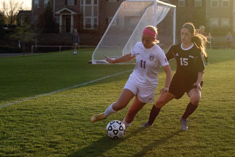 Girls soccer loses to BVHS in overtime