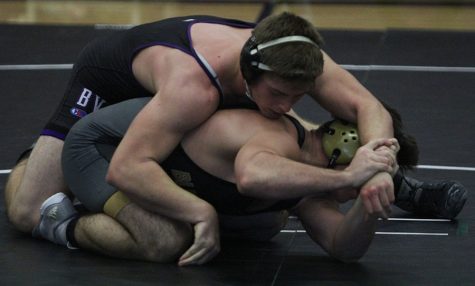 Huskies finish strong, defeat Tigers 45-16