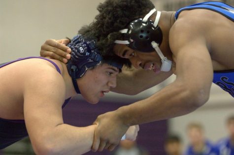 BVNW goes 2-0 in duals on Senior Night