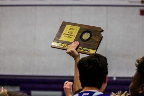 BVNW advances to 6A state with 67-36 win over Shawnee Mission West
