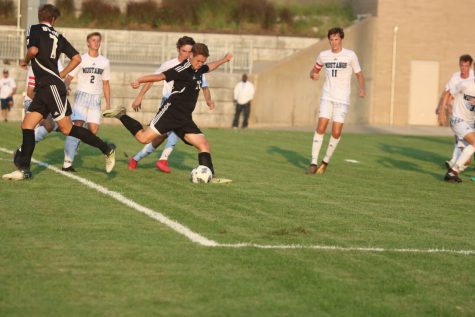 Huskies keep the Mustangs scoreless, 1-0, in first game
