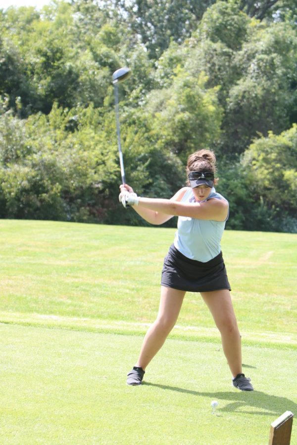 Senior Beth Shniderson winds up for a shot on Sep. 20.