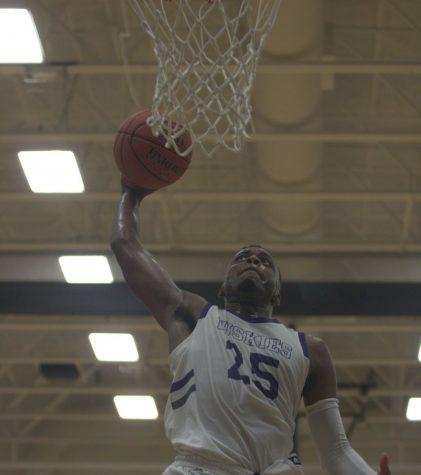 Big three leads the Huskies to victory against the Saints in Sweetheart game