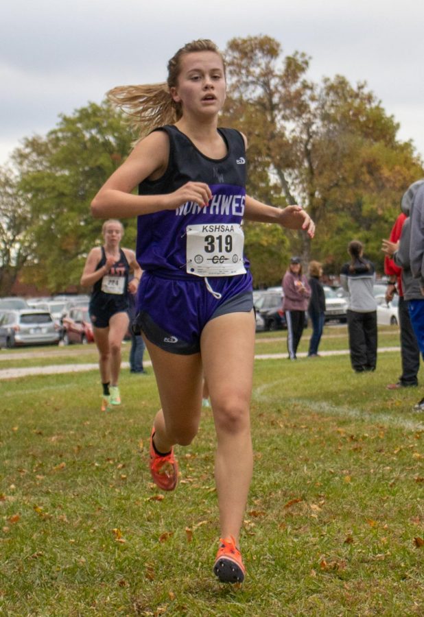 Senior Lexi Liess runs in the Rim Rock invitational for the varsity girls cross country team, Sept. 25. The girls cross country team ended up finishing third at state. 